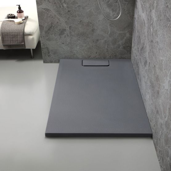 "Plato de ducha Mart de 70x100 en resina de color gris pizarra."